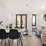 Zeni Ouse Court Fabulous 2bed *