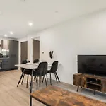 Апартаменты Zeni Ouse Court Fabulous 2bed
