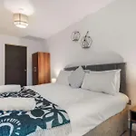 Апартаменты Zeni Ouse Court Fabulous 2bed Йорк