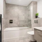 Апартаменты Zeni Ouse Court Fabulous 2bed *