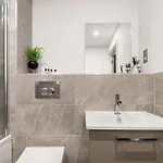 Апартаменты Zeni Ouse Court Fabulous 2bed *